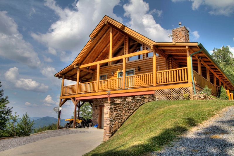 14921490 Schoolhouse Gap Rd, Townsend, TN 37882
