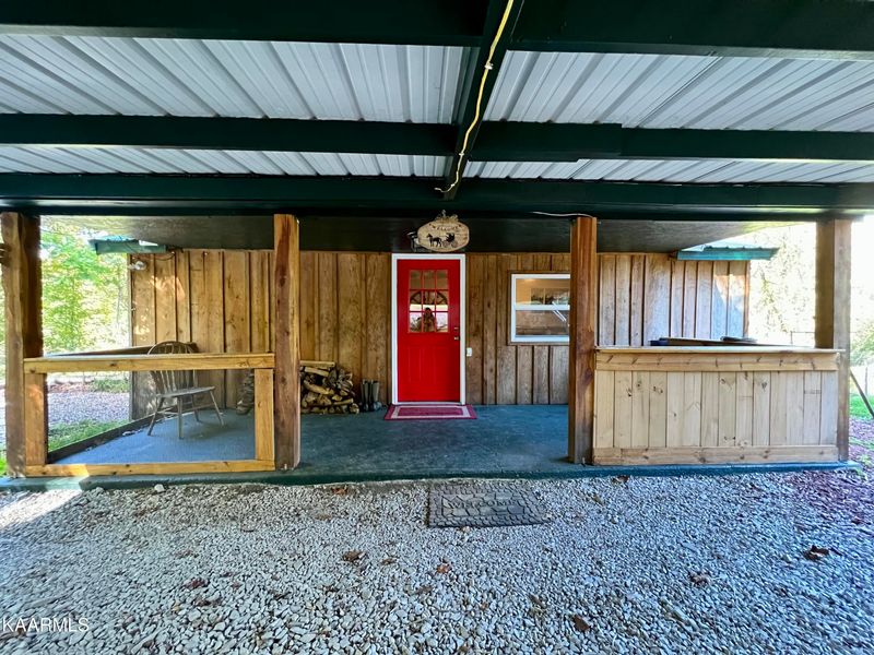 1493 Highway 25w, Lafollette, TN 37766