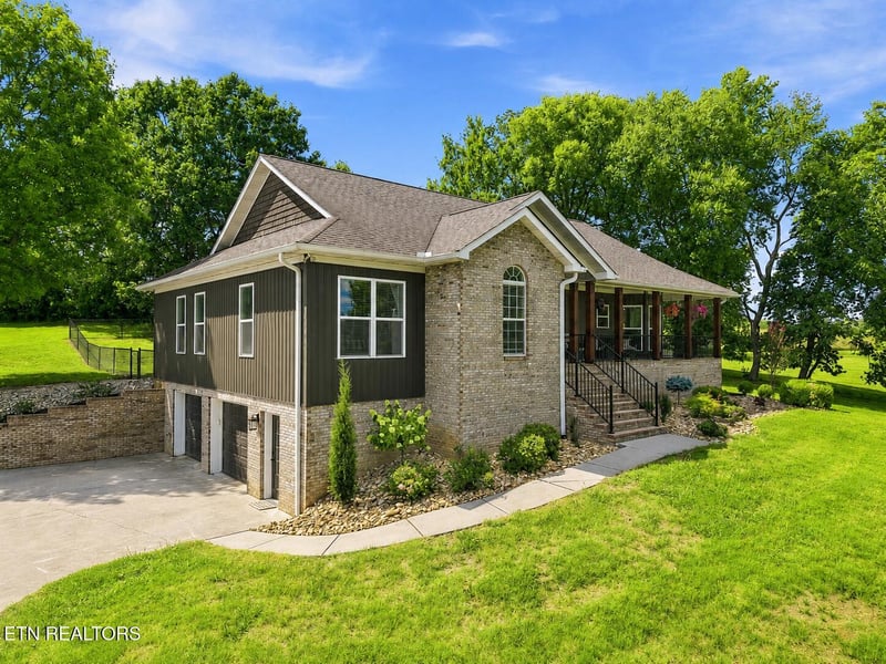1495 E Matlock Bend Rd, Loudon, TN 37774