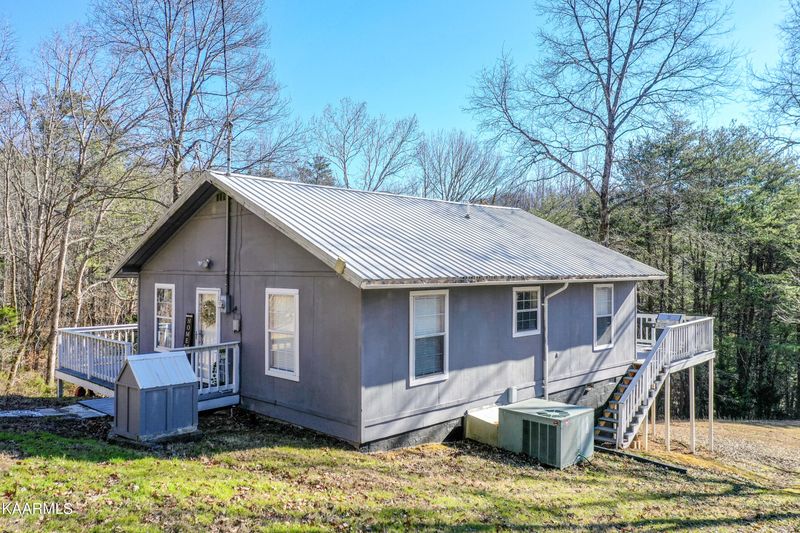 1495 Reagan Valley Rd, Tellico Plains, TN 37385