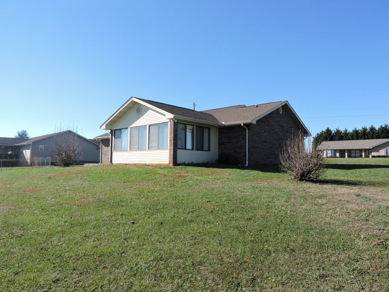 1496 Broadview, Sevierville, TN 37876