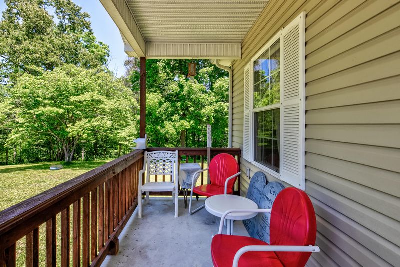 1496 Highway 90, Duff, TN 37729