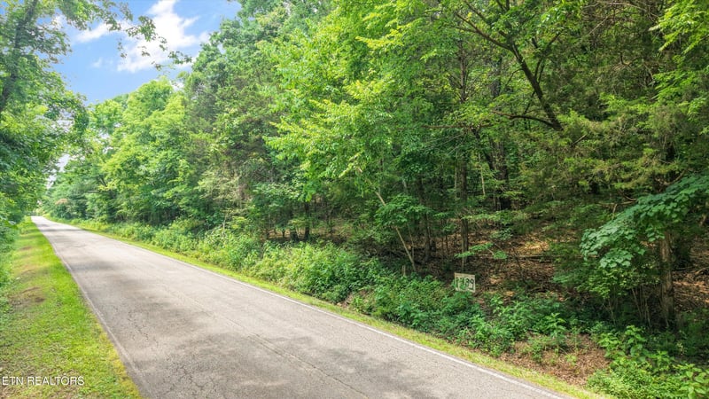 1499 Dogwood Valley Rd, Kingston, TN 37763