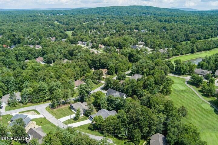 15 Kenwood Ct, Crossville, TN 38558