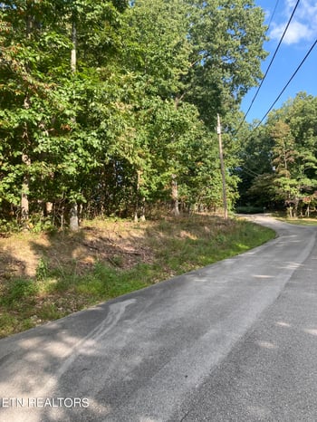 15 Killearn Ct, Crossville, TN 38558