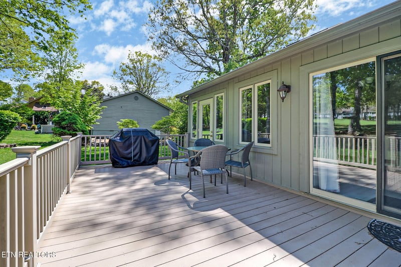 15 Kingsboro Ln, Crossville, TN 38558