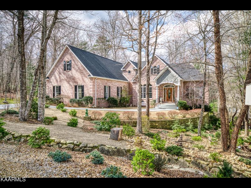 15 Mariners Point, Crossville, TN 38558
