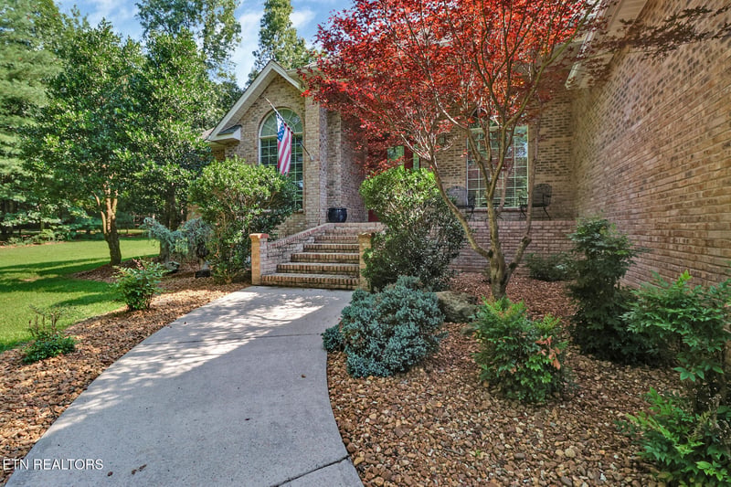 15 Pamala Ln, Crossville, TN 38558