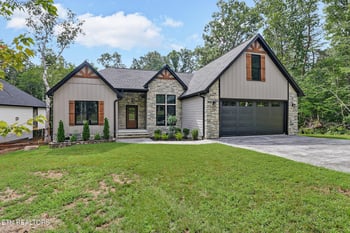 150 Adler Ln, Fairfield Glade, TN 38558