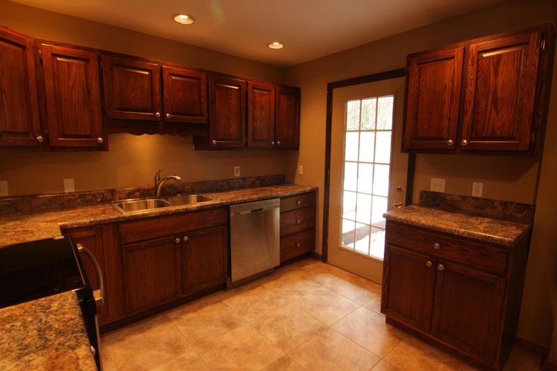 150 Ashley Ln, Oneida, TN 37841