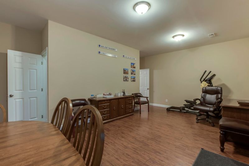 150 Beals Chapel Rd, Lenoir City, TN 37772