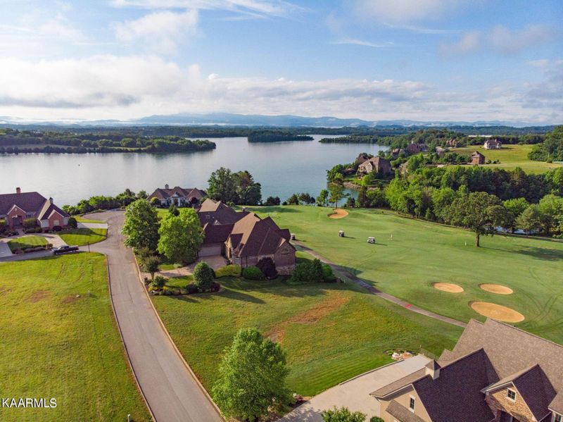150 Blue Jay Ave, Vonore, TN 37885
