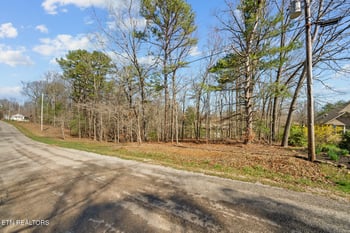 150 Dalefield Loop, Crossville, TN 38558