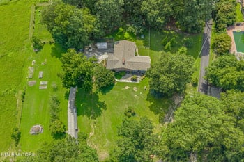 150 Dug Ridge Rd, Kingston, TN 37763