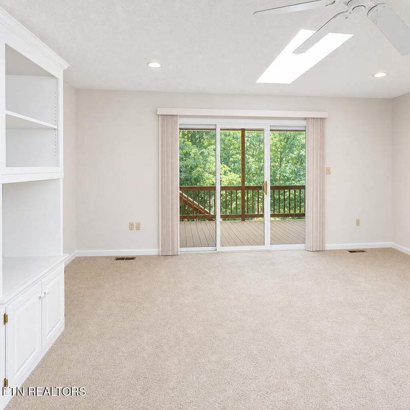 150 Greenwood Rd, Crossville, TN 38558