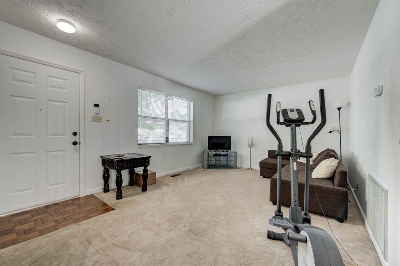 150 High Point Ln, Oak Ridge, TN 37830