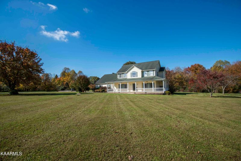 150 Morgan Fields Dr, Wartburg, TN 37887