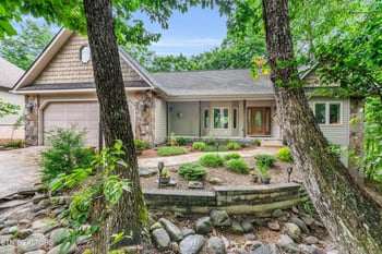 150 Mountain View Dr, Crossville, TN 38558