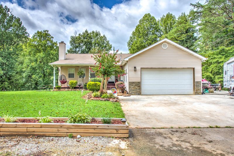 150 Phillip Freels Ln, Clinton, TN 37716