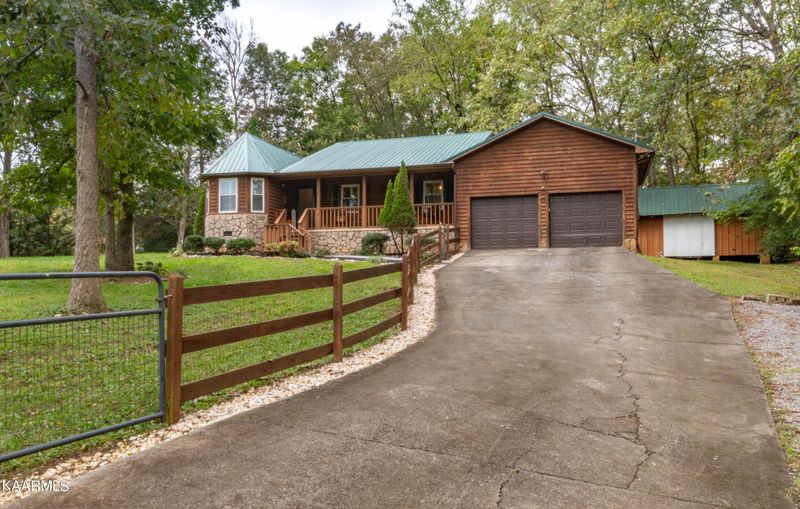 150 Robin Ln, Clinton, TN 37716