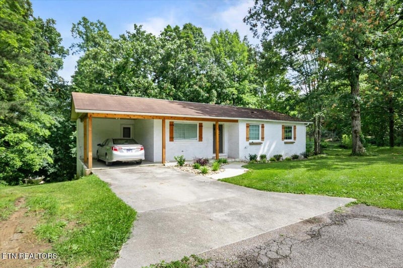 150 Scott Dr, Huntsville, TN 37756