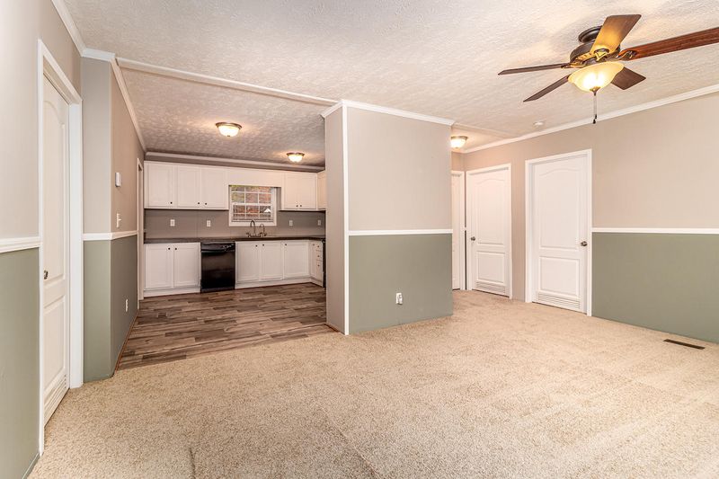 150 Sherwood Ln, Harriman, TN 37748
