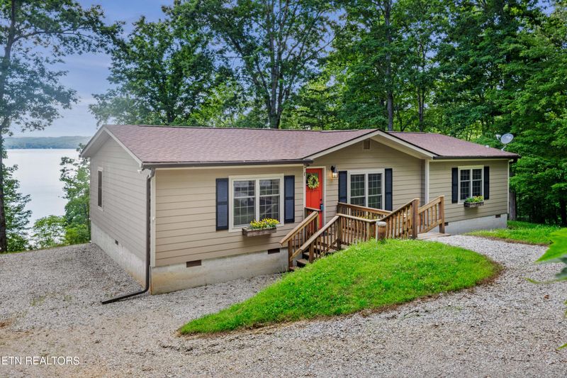 150 Shoreline Dr, Rockwood, TN 37854