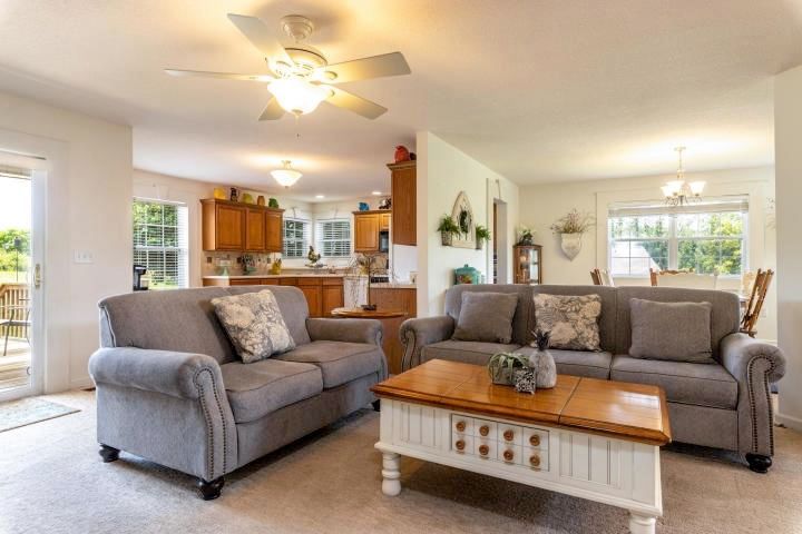 150 Uphill Dr, Madisonville, TN 37354