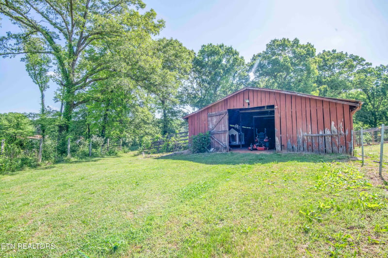 150 Watson Tc, Madisonville, TN 37354
