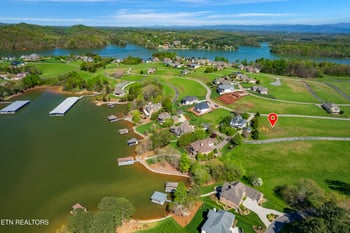 150 Wildwing Dr, Vonore, TN 37885