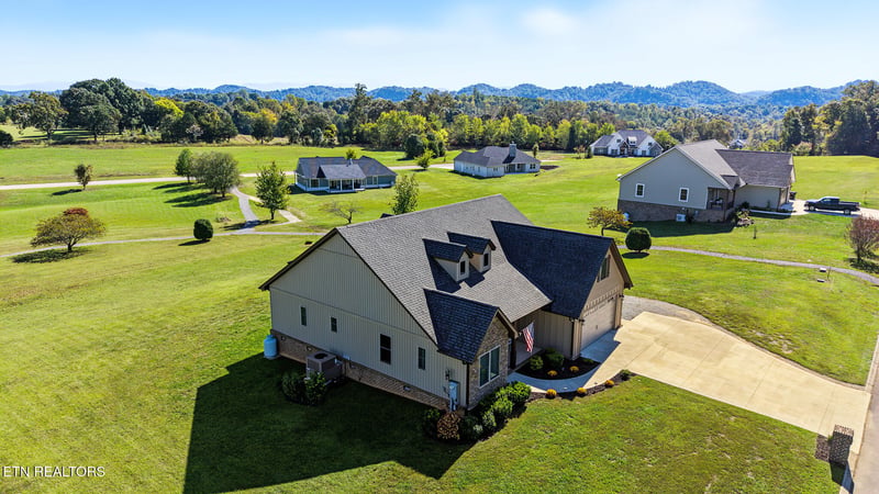 150 Wilshaw Ct, Madisonville, TN 37354