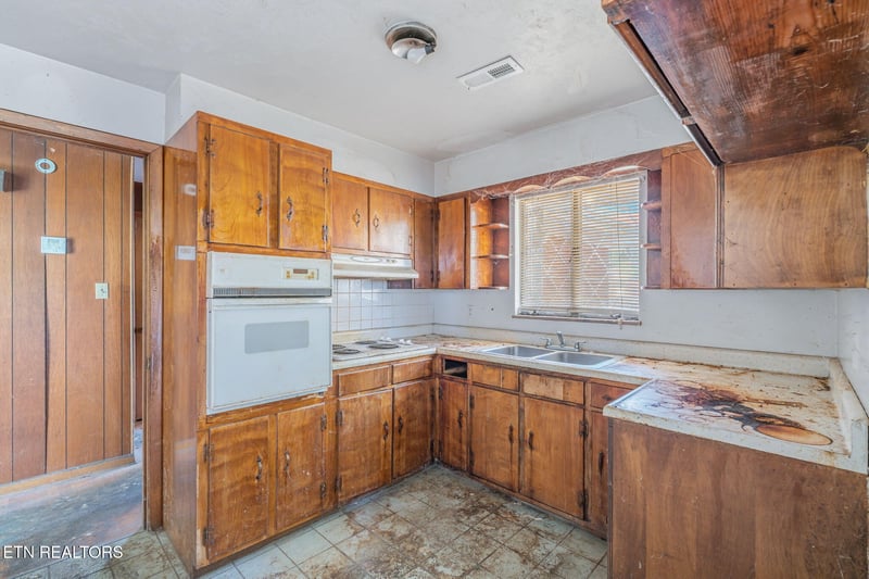 1500 Exeter Ave, Knoxville, TN 37921