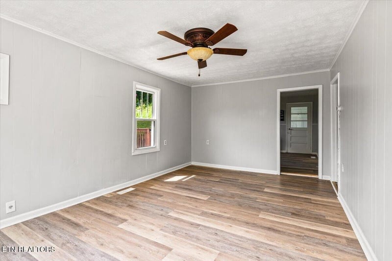 1501 Cherry Bottom Rd, Caryville, TN 37714