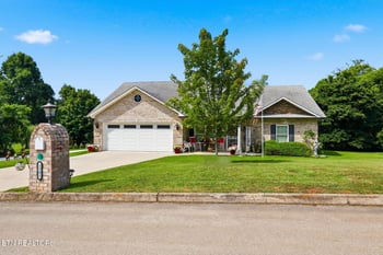 1501 John Sparks Dr, Friendsville, TN 37737