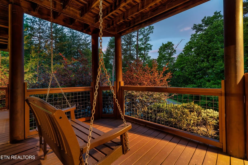 1501 Turkey Valley Ln, Sevierville, TN 37862