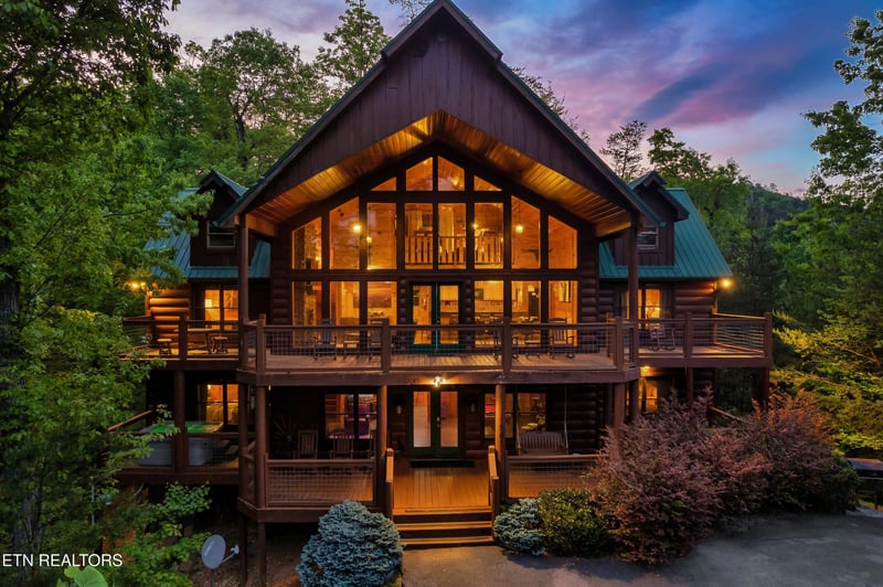 1501 Turkey Valley Ln, Sevierville, TN 37862