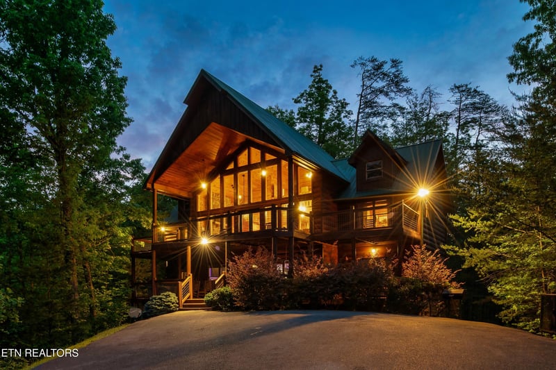 1501 Turkey Valley Ln, Sevierville, TN 37862