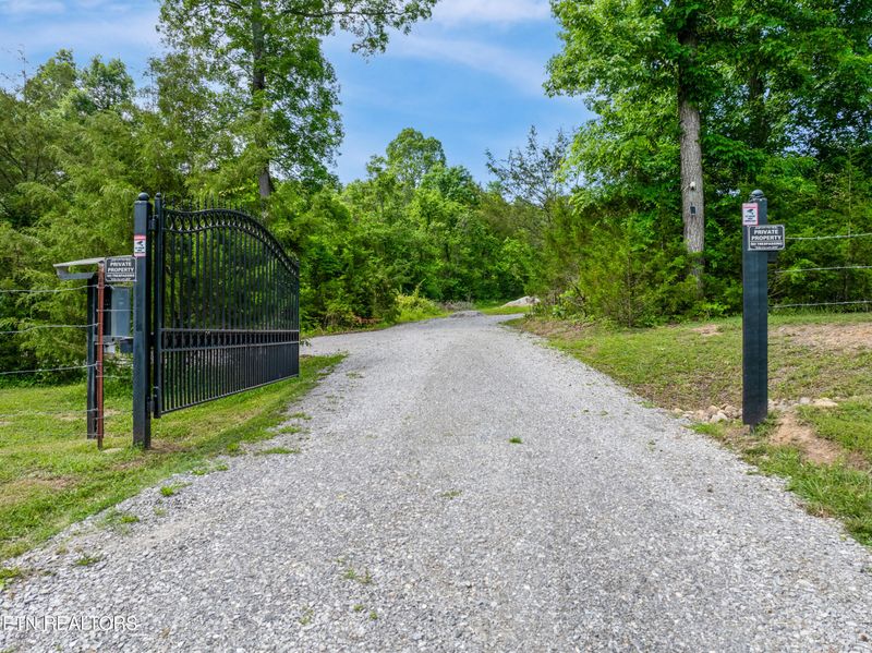 1502 Brahman Ln, Seymour, TN 37865