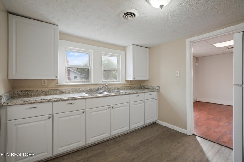 1503 Connecticut Ave, Knoxville, TN 37921