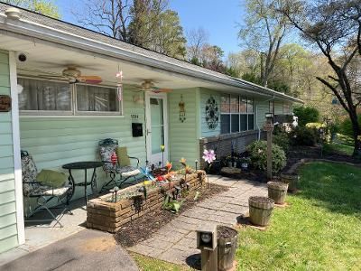 1504 Wandering Rd, Knoxville, TN 37912