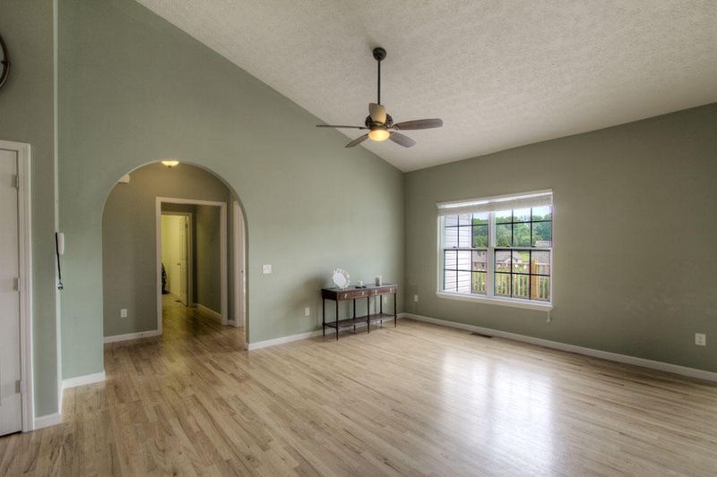 1505 Joseph St, Seymour, TN 37865