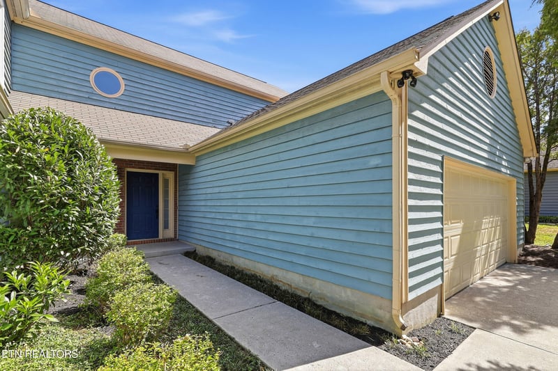 1506 Secretariat Blvd, Knoxville, TN 37931