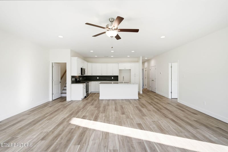 1506 Sunrise Crest Ln, Powell, TN 37849