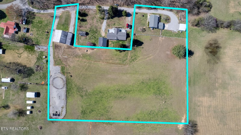 1506 W Cunningham Rd, Seymour, TN 37865