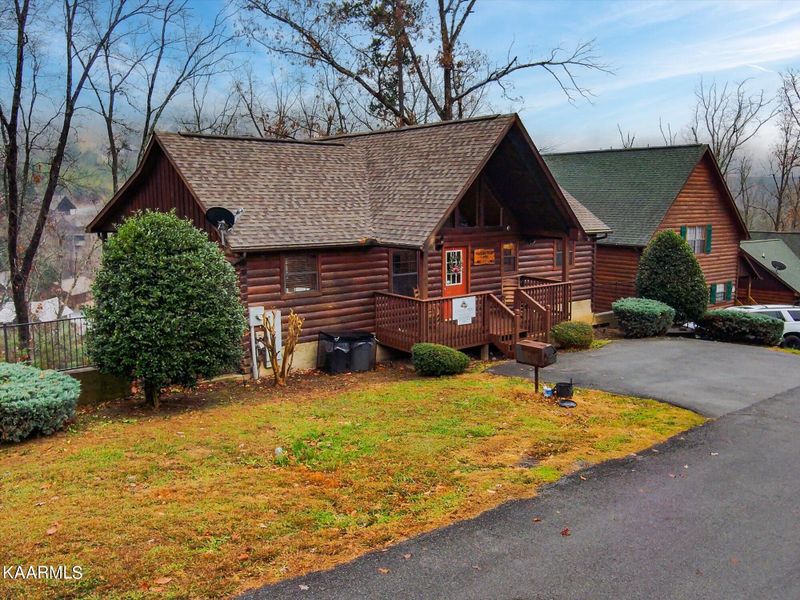 1507 Boo Boos Way, Sevierville, TN 37862