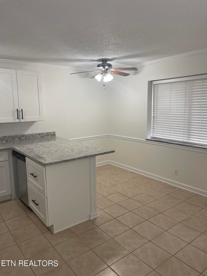 1507 Highland Ave #B101, Knoxville, TN 37916
