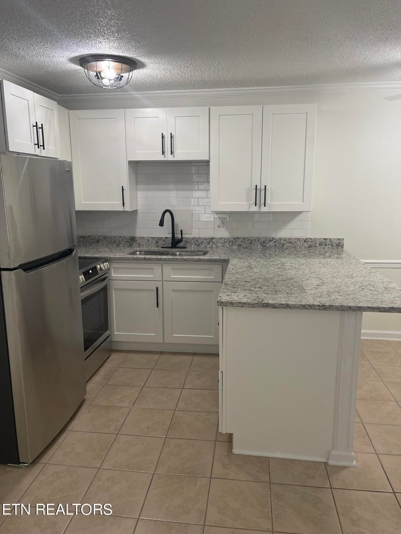 1507 Highland Ave #B101, Knoxville, TN 37916