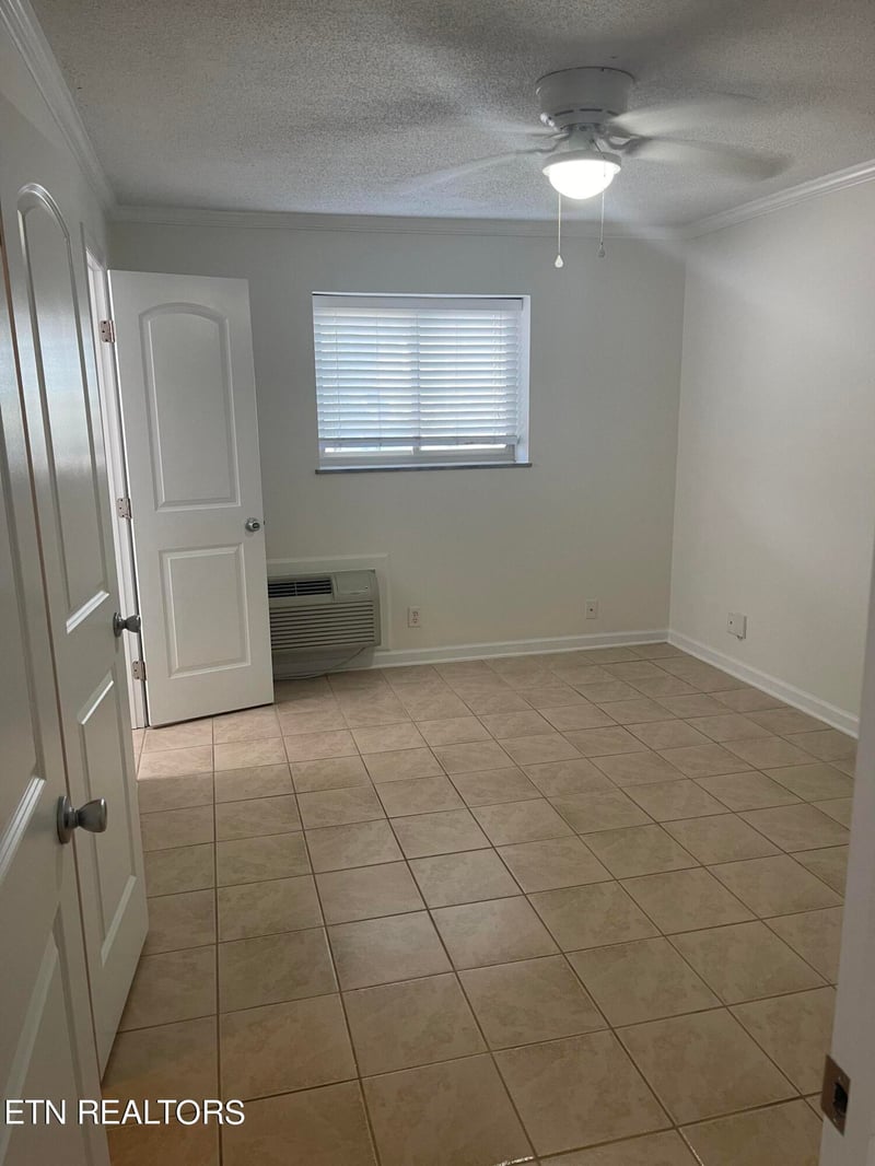 1507 Highland Ave #B101, Knoxville, TN 37916