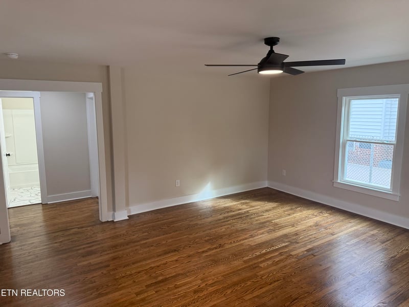 1507 Mccroskey Ave, Knoxville, TN 37917