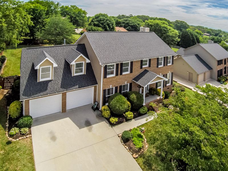 1508 Autumn Ridge Dr, Knoxville, TN 37922